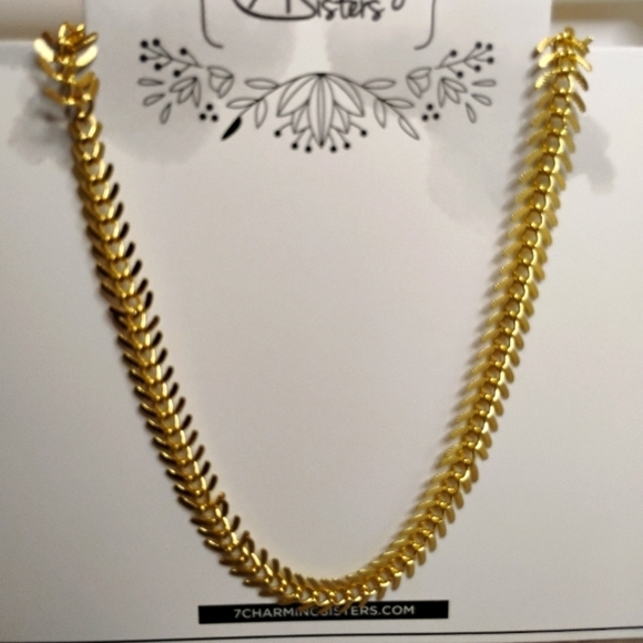 7 Charming Sisters NWT "Go For The Gold" Gold Plated Necklace - Picture 4 of 6